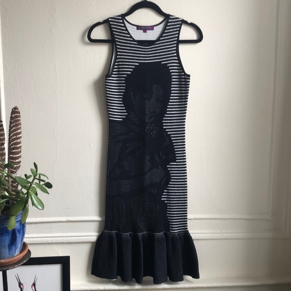 Vivienne Tam Dresses & Skirts - RARE Vivienne Tam Long Dress. Some Stretch. NWOT.